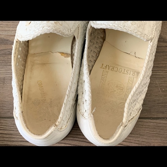 Shoes - Picture 10 of 10